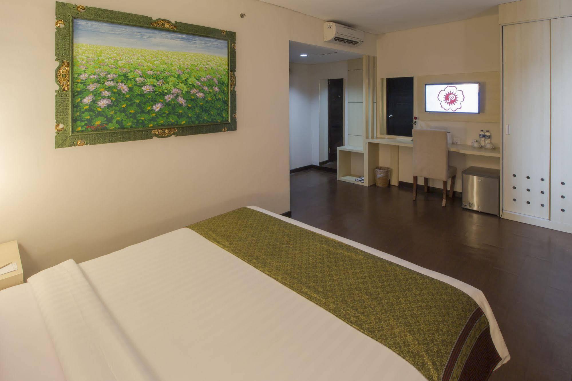 Grand Puri Saron Hotel Malioboro Yogyakarta Exteriér fotografie