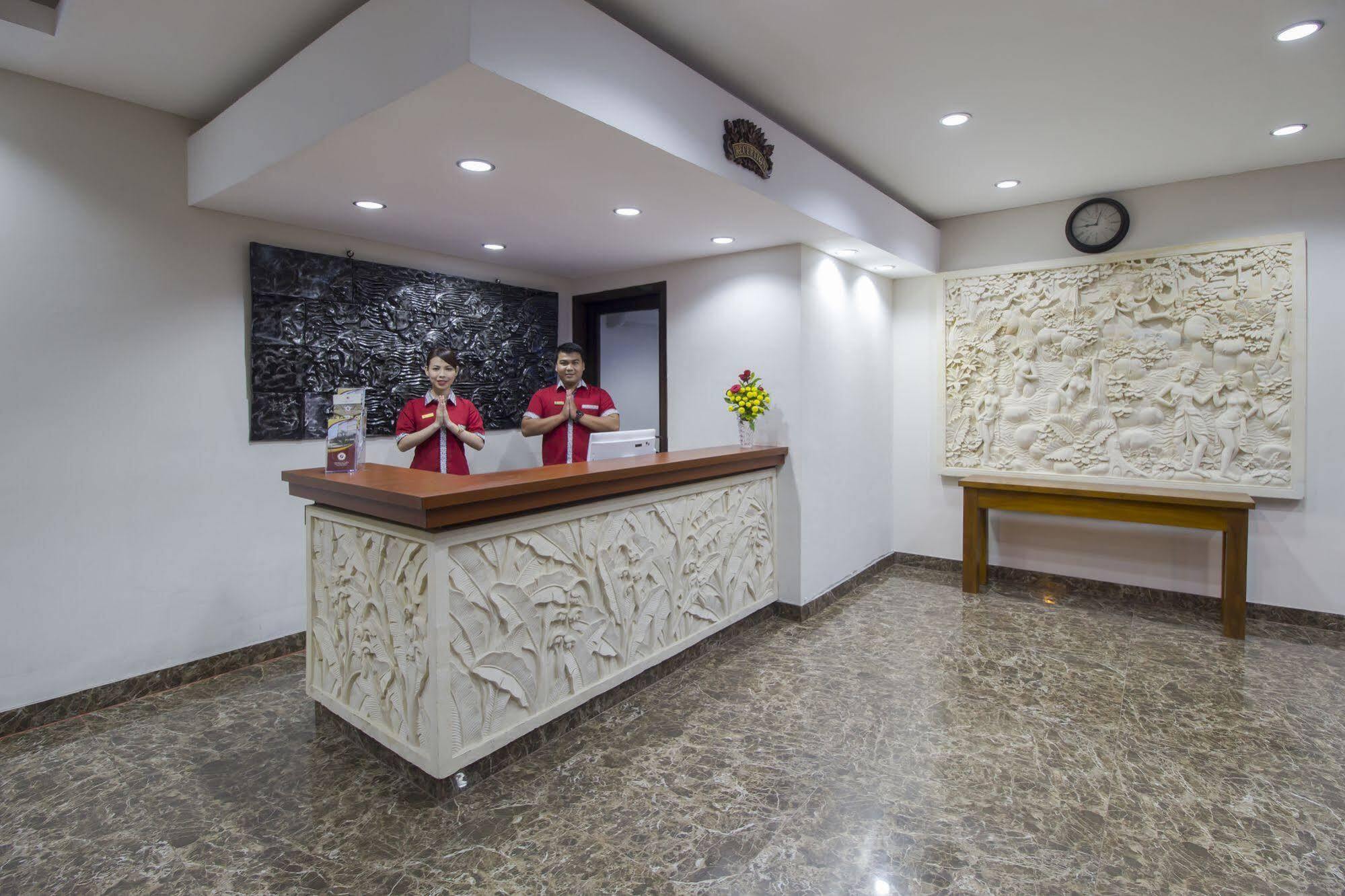 Grand Puri Saron Hotel Malioboro Yogyakarta Exteriér fotografie