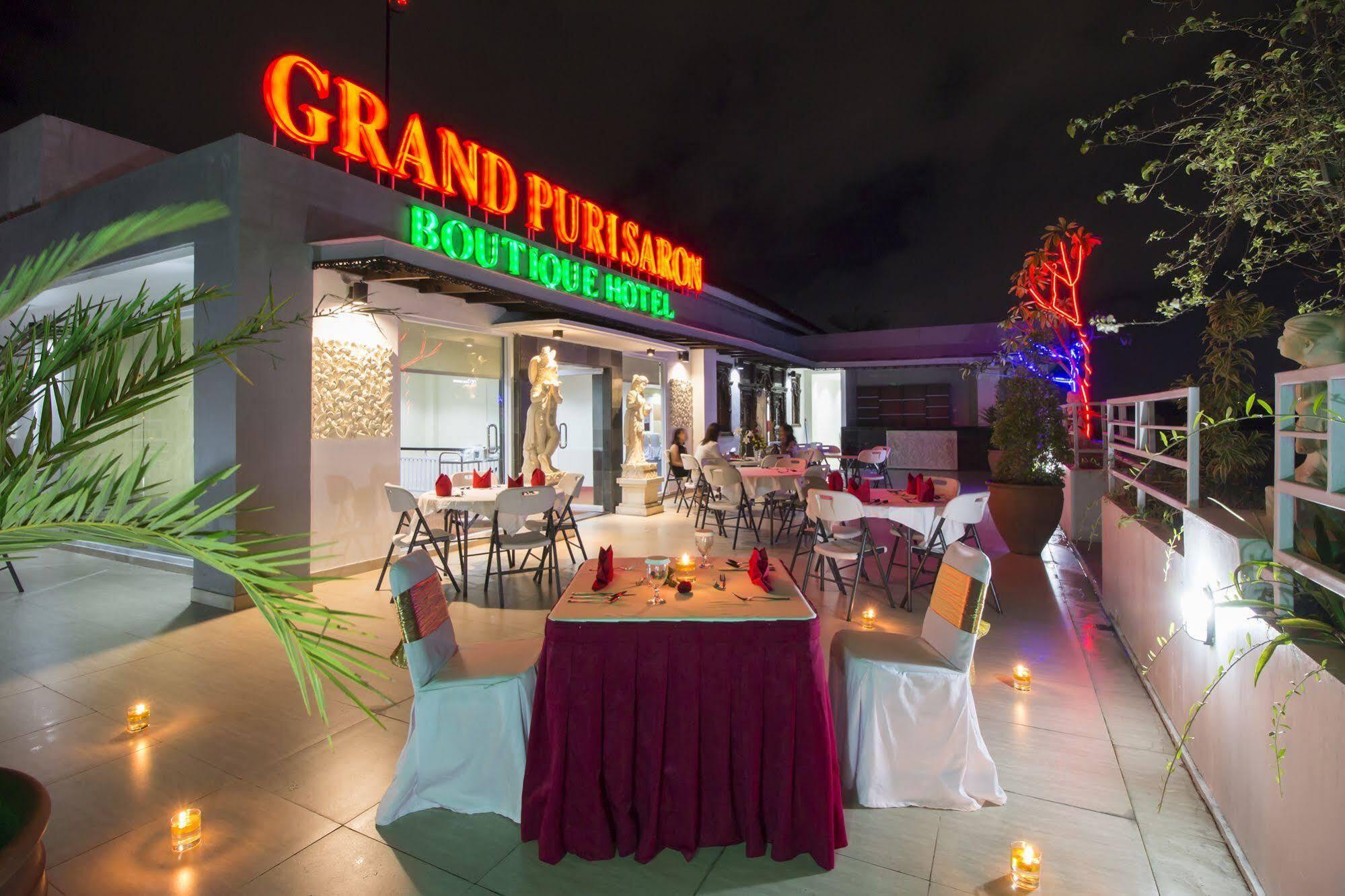 Grand Puri Saron Hotel Malioboro Yogyakarta Exteriér fotografie